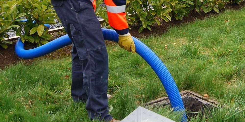 limpeza-de-fossas-septicas-tudo-que-voce-precisa-saber